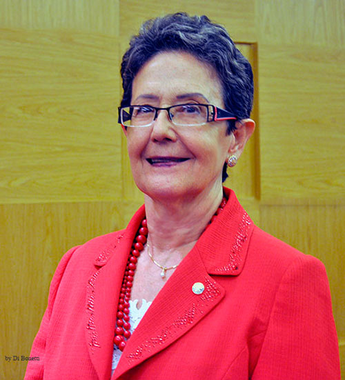 Frances de Azevedo 1 25820